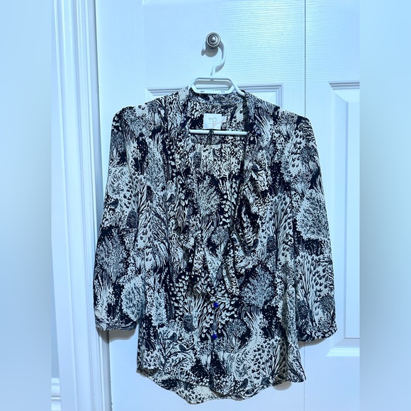 HD in Paris Anthropologie Picea Ruffle Floral Woodland Animals Owl Blouse - Picture 2 of 3